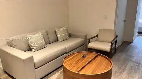 229 SW 9th Street Miami FL 33130