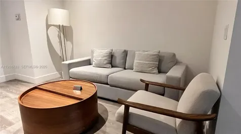 229 SW 9th Street Miami FL 33130