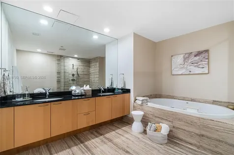16001 Collins Avenue Sunny Isles Beach FL 33160