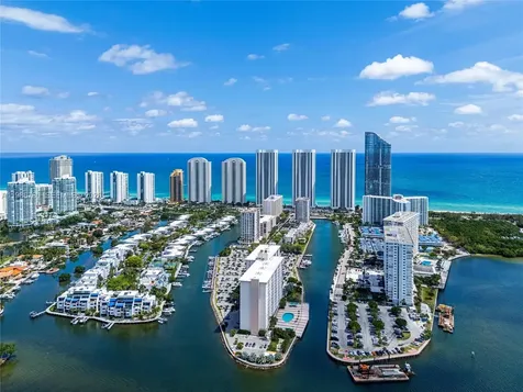 16001 Collins Avenue Sunny Isles Beach FL 33160