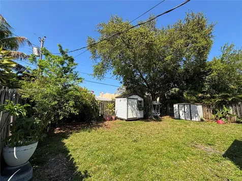 521 NW 48th Street Miami FL 33127