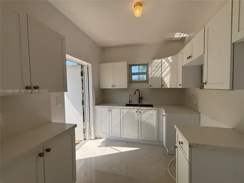 521 NW 48th Street Miami FL 33127