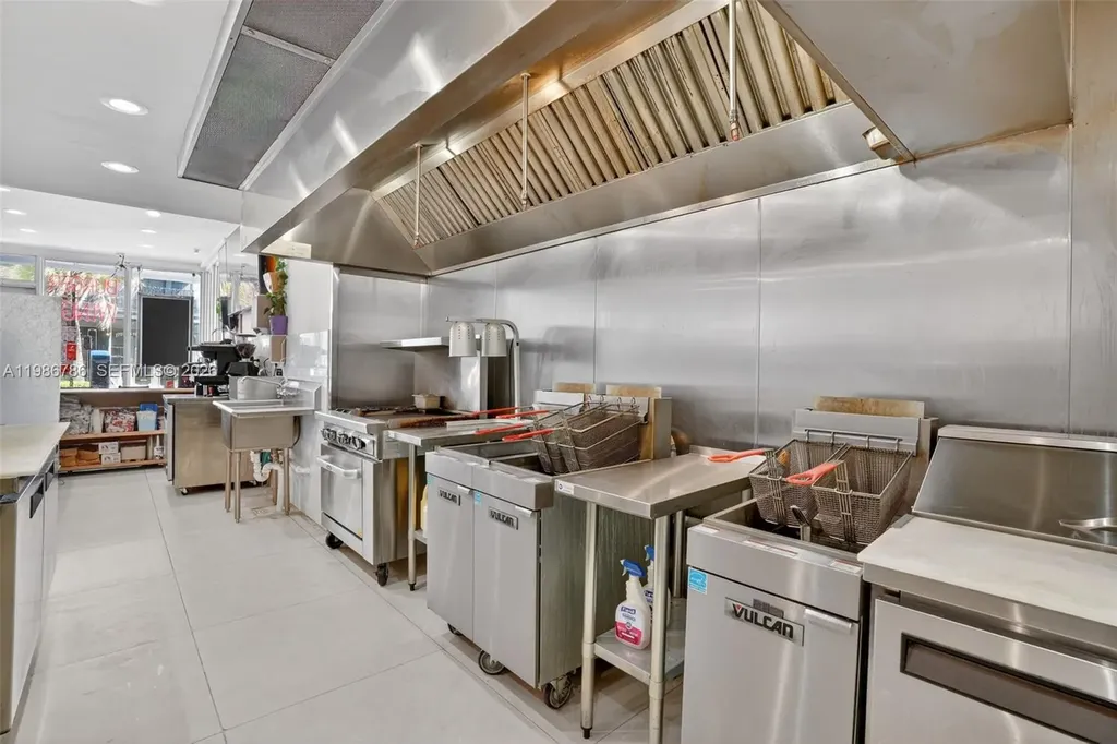 Qsr- Beachside Restaurant For Sale Fort Lauderdale FL 33304