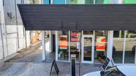 Qsr- Beachside Restaurant For Sale Fort Lauderdale FL 33304