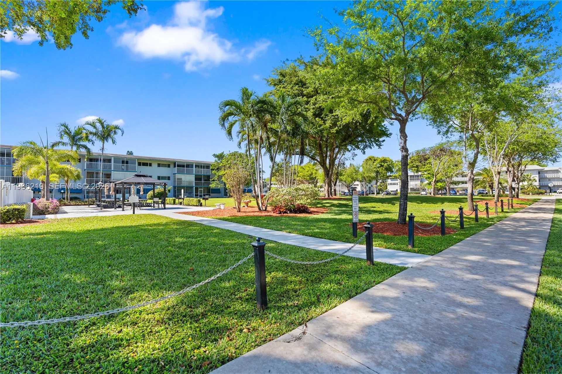 4800 Hillcrest Lane Hollywood FL 33021