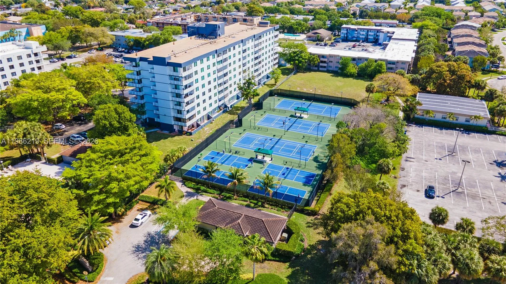 4800 Hillcrest Lane Hollywood FL 33021