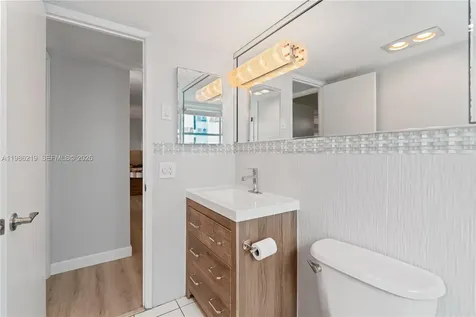 4800 Hillcrest Lane Hollywood FL 33021