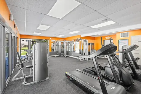 4800 Hillcrest Lane Hollywood FL 33021
