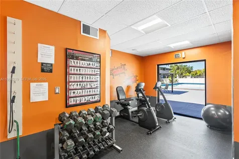 4800 Hillcrest Lane Hollywood FL 33021