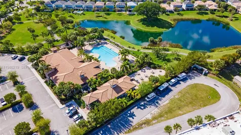 4800 Hillcrest Lane Hollywood FL 33021