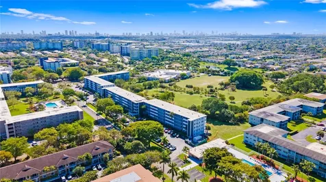 4800 Hillcrest Lane Hollywood FL 33021