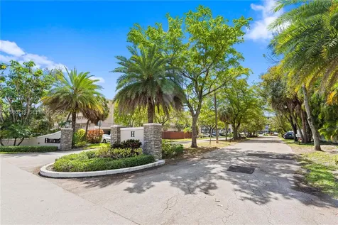 4800 Hillcrest Lane Hollywood FL 33021