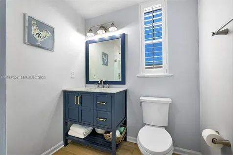 2870 Pine Tree Drive Miami Beach FL 33140