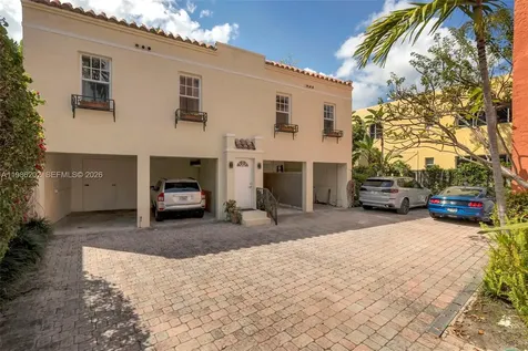 2870 Pine Tree Drive Miami Beach FL 33140