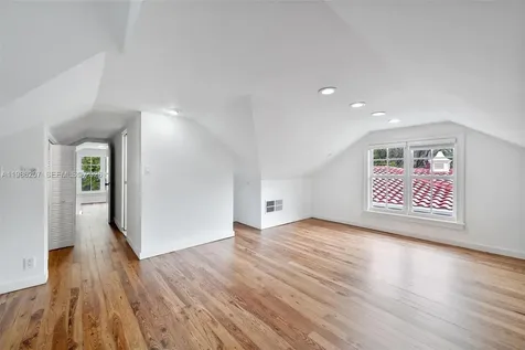 285 NE 105th Street Miami Shores FL 33138