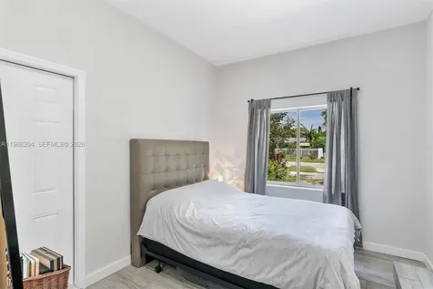 74 NW 117th Street Miami FL 33168