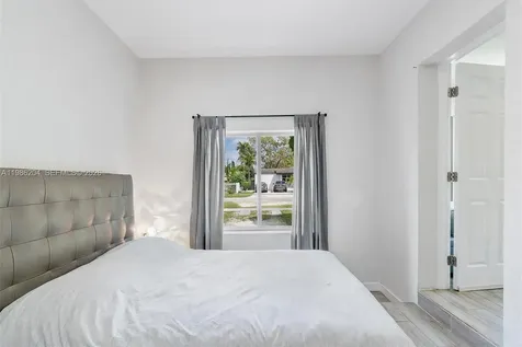 74 NW 117th Street Miami FL 33168