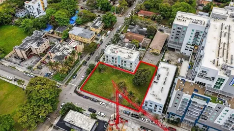 244 NW 7th Avenue Miami FL 33128