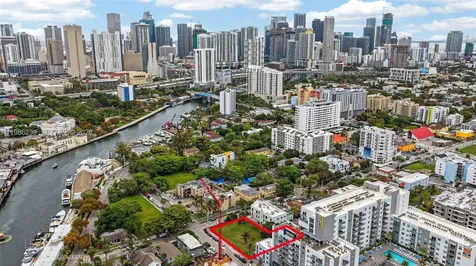 244 NW 7th Avenue Miami FL 33128
