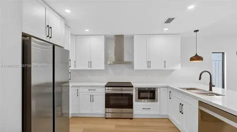 3135 SW 7th Street Miami FL 33135