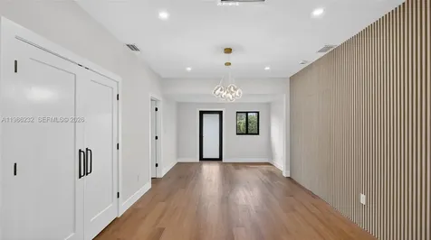 3135 SW 7th Street Miami FL 33135