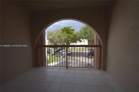 10233 NW 9th St Circle Miami FL 33172