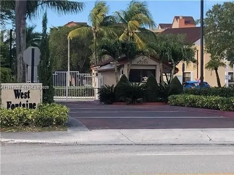 10233 NW 9th St Circle Miami FL 33172