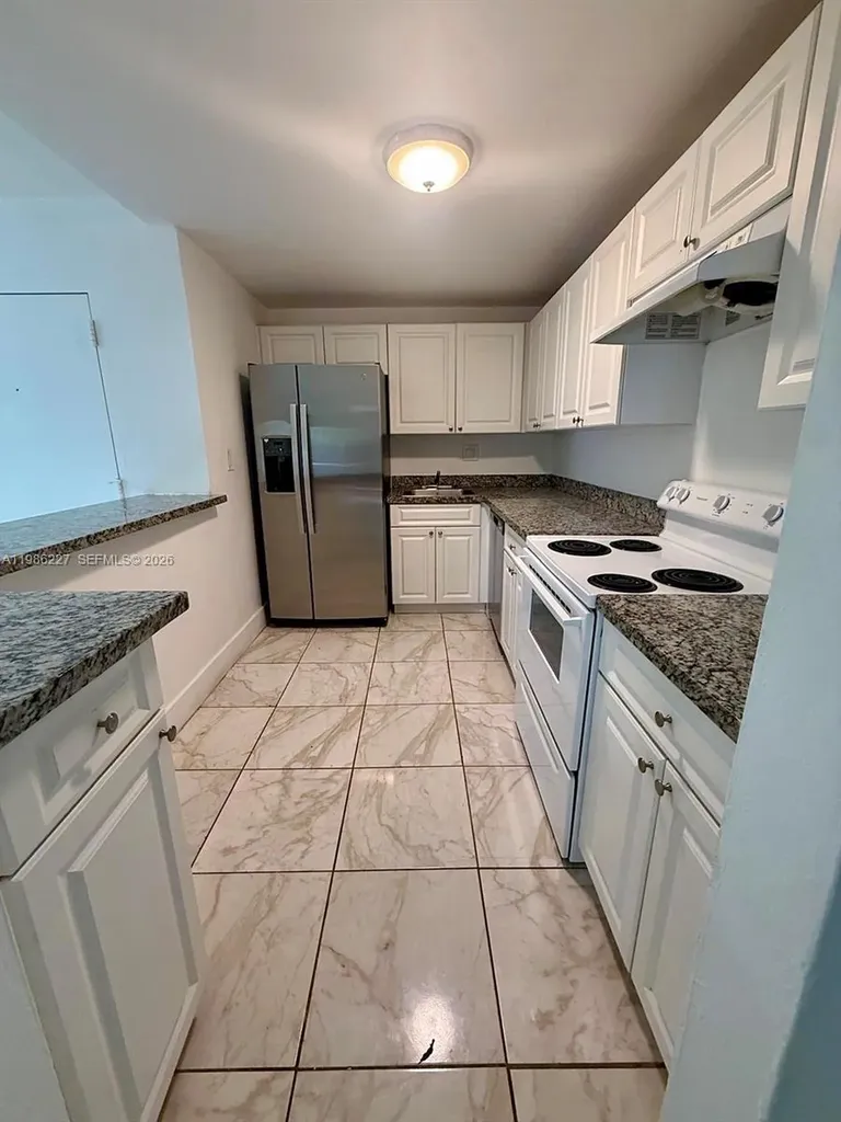 10393 N Kendall Drive Miami FL 33176