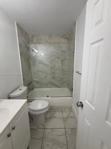 10393 N Kendall Drive Miami FL 33176