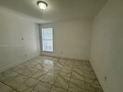 10393 N Kendall Drive Miami FL 33176