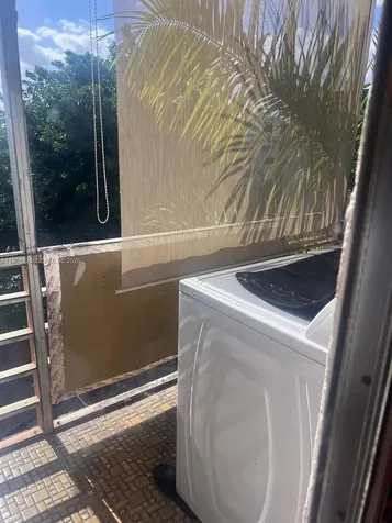 6620 W 2nd Court Hialeah FL 33012