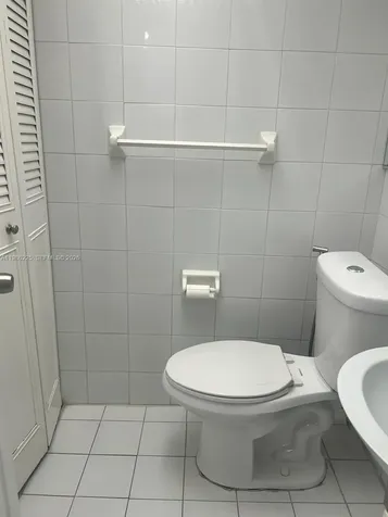 6620 W 2nd Court Hialeah FL 33012