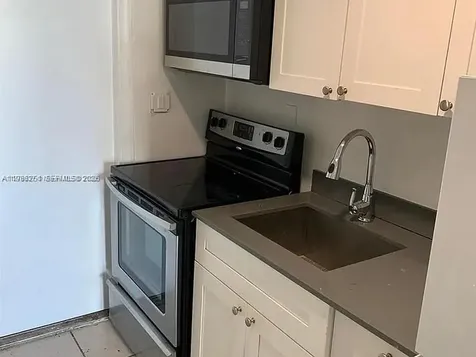 1277 NW 58th Street Miami FL 33142
