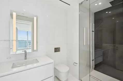 300 Biscayne Boulevard Way Miami FL 33131