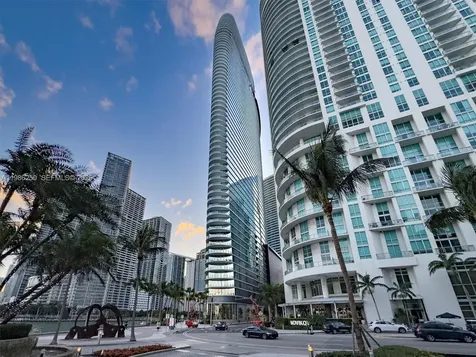 300 Biscayne Boulevard Way Miami FL 33131
