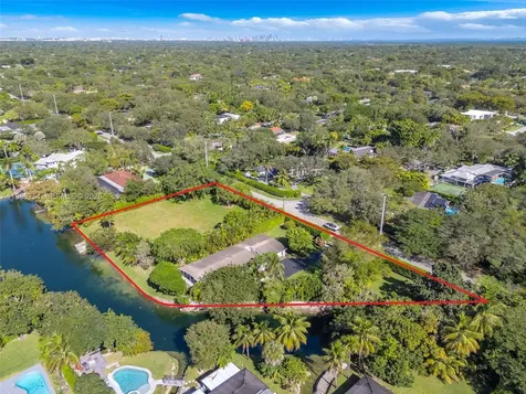 12950 SW 67th Avenue Pinecrest FL 33156