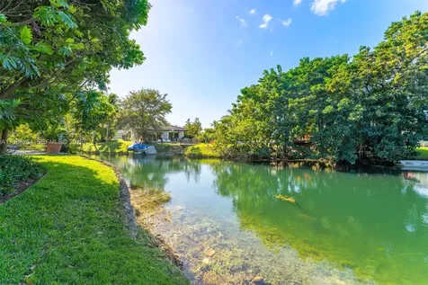 12950 SW 67th Avenue Pinecrest FL 33156