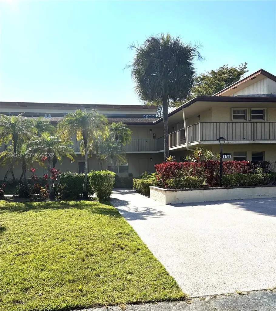 8791 Holly Court Tamarac FL 33321