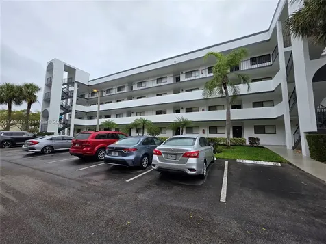 4725 Lucerne Lakes Boulevard E Lake Worth FL 33467