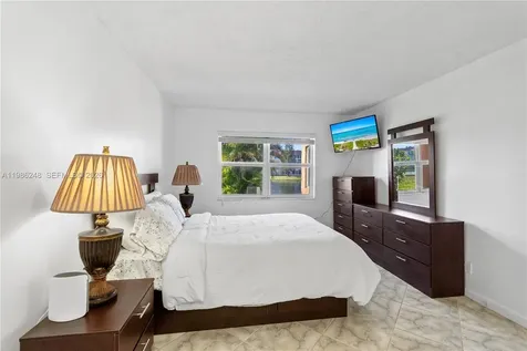 9540 Sunrise Lakes Boulevard Sunrise FL 33322