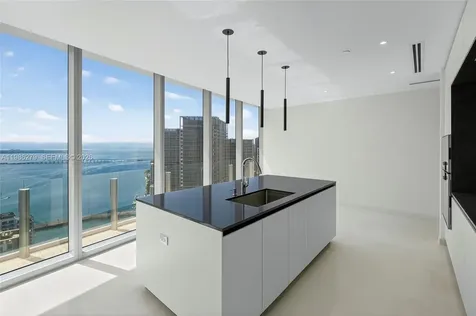 300 Biscayne Blvd Way Miami FL 33131