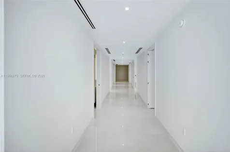 300 Biscayne Blvd Way Miami FL 33131