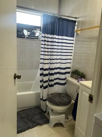 2295 W 53rd Place Hialeah FL 33016