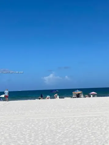 5601 Collins Avenue Miami Beach FL 33140
