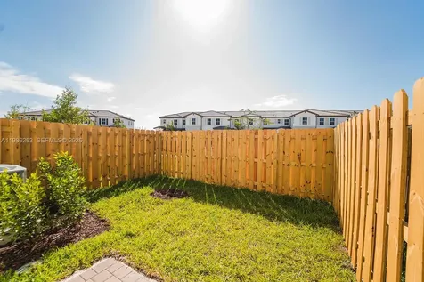 2620 SE 28th Drive Homestead FL 33035