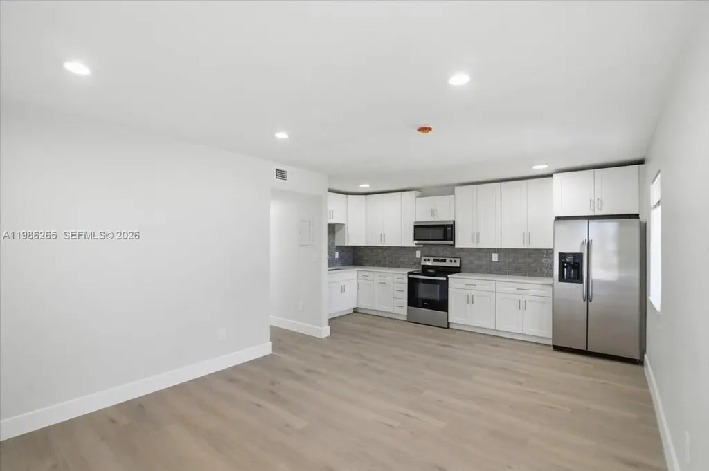 1400 NE 43rd Court Pompano Beach FL 33064