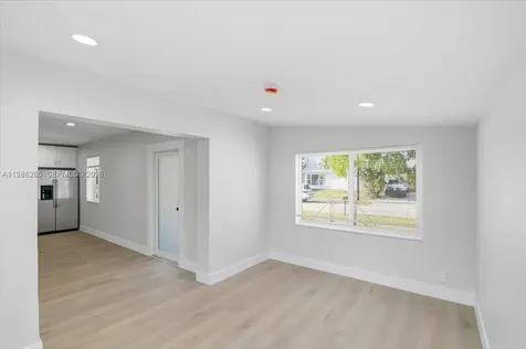 1400 NE 43rd Court Pompano Beach FL 33064
