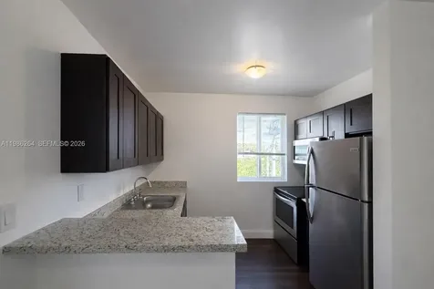 540 NW 7th Street Miami FL 33136