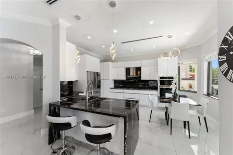 Miami Lakes FL 33016