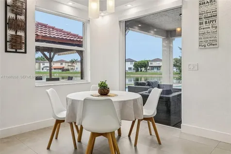11280 NW 77th Terrace Doral FL 33178